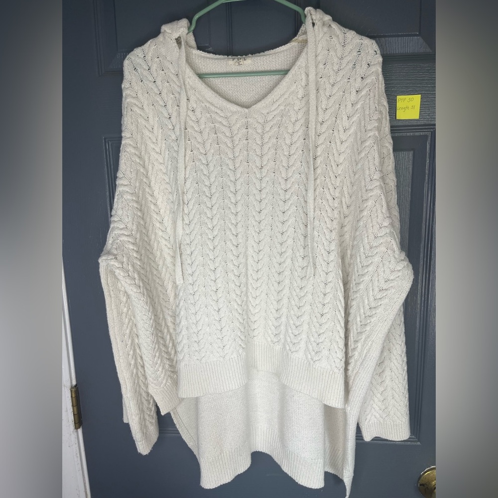 POL Cream Cable-Knit V-Neck Hooded Sweater